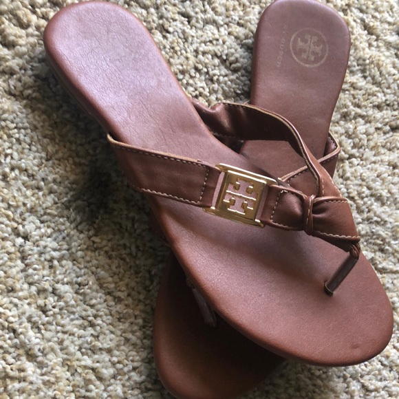 Tory Burch sandals - Picture 2 of 5